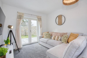 St Ives Bay - Immaculate Brand New 3Bed - Free Parking - Beach - WiFi